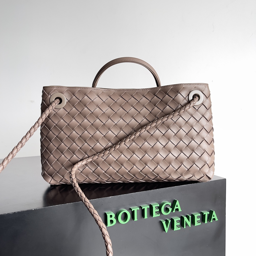 Bottega Veneta Shopping Bags